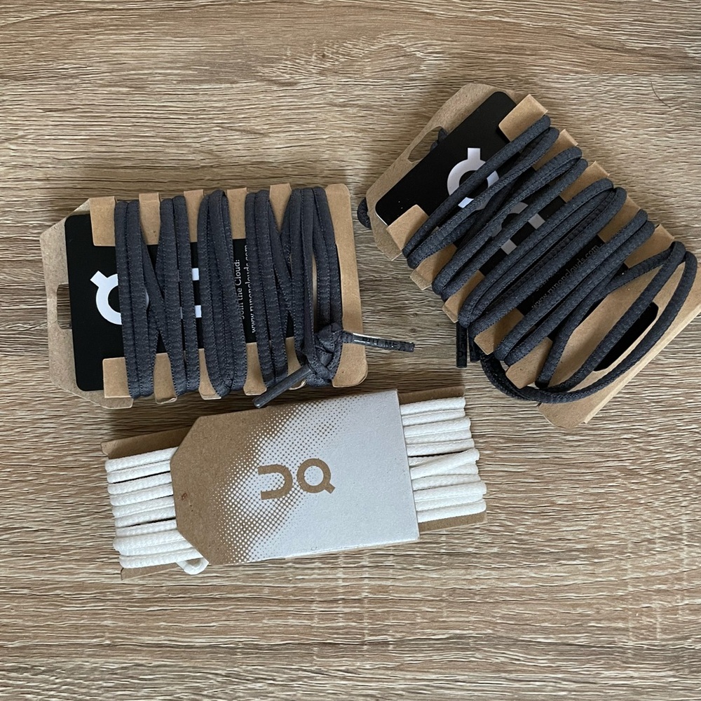 On Cloud replacement shoelaces black